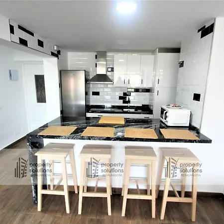 Apartment 508 Piscis: Mountain-view With Pool Benalmadena